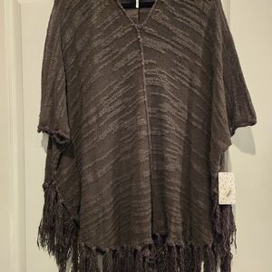 Free People clover colored poncho with a hood. Great for layering.